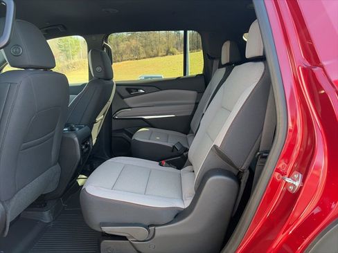 New 2026 Chevrolet Traverse LT w/ Midnight/Sport Edition image 23