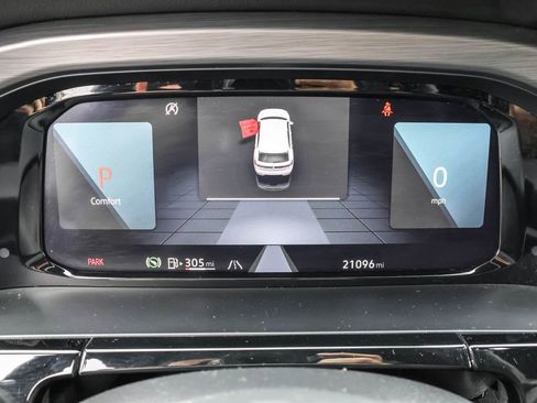 Certified 2024 Volkswagen Atlas Cross Sport SE image 20