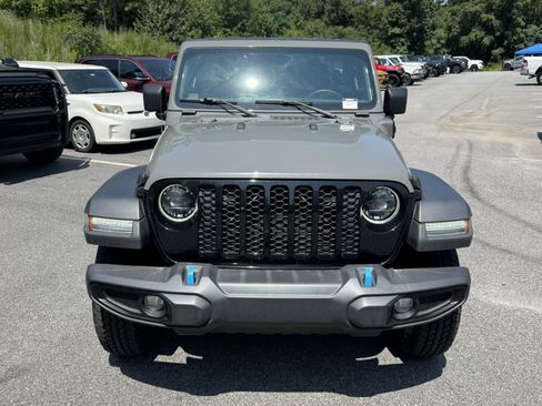 Used 2023 Jeep Wrangler Unlimited w/ 8.4" Radio Group AWD/4WD image 2