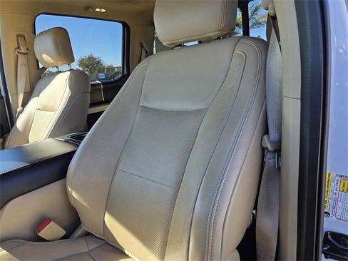 Used 2019 Ford F250 Lariat w/ Lariat Ultimate Package image 17