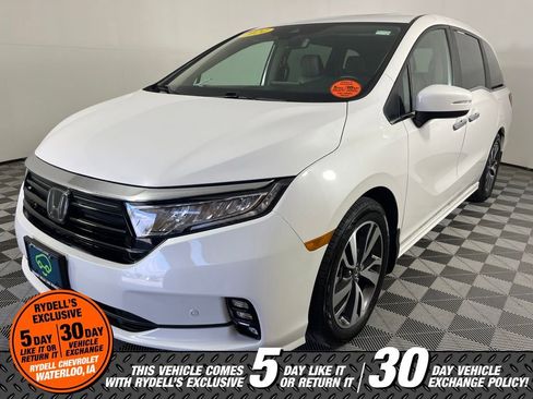 Used 2024 Honda Odyssey Touring image 13