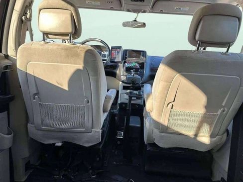 Used 2012 Dodge Grand Caravan Crew w/ Crew Value Pkg image 17