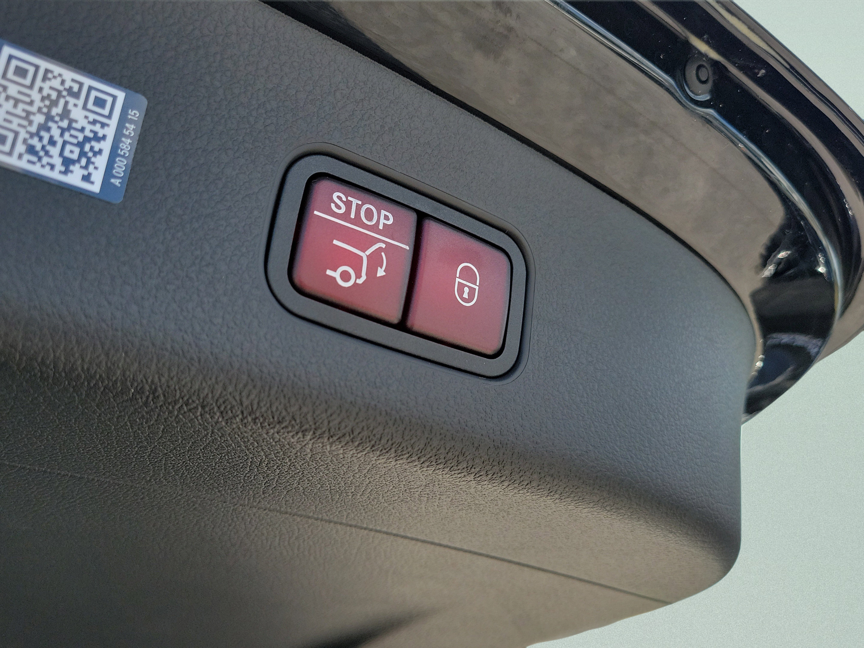 Certified 2026 Mercedes-Benz GLC 300 image 7