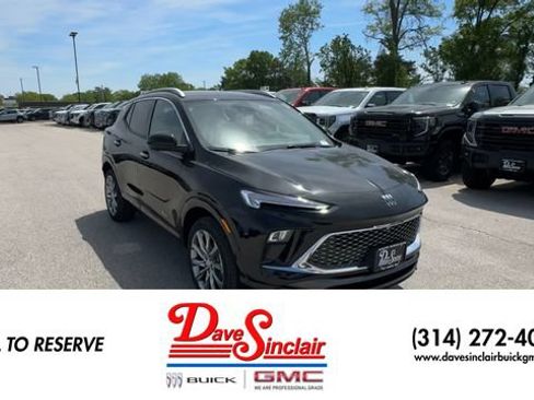 New 2026 Buick Encore GX Avenir w/ Avenir Technology Package AWD/4WD image 2