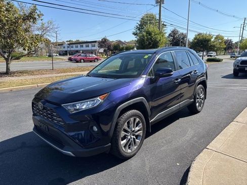 Used 2020 Toyota RAV4 Limited w/ Limited Grade Weather Package image 3