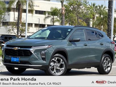 Used 2025 Chevrolet Trax LT