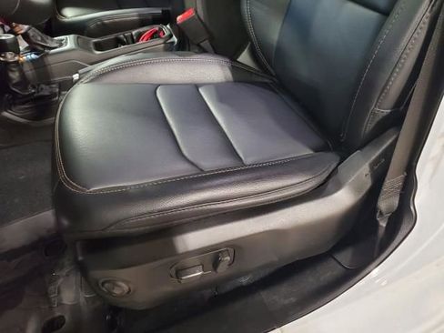 Used 2024 Jeep Wrangler Unlimited Sahara image 21