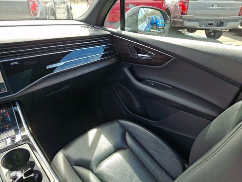 Used 2021 Audi Q7 2.0T Premium w/ Convenience Package image 16