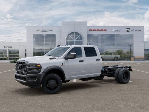 New 2026 RAM 5500 Tradesman AWD/4WD image 2