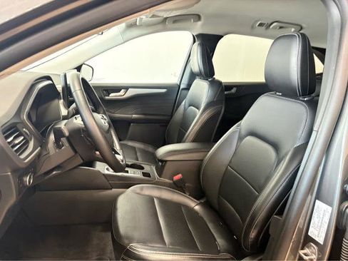 Used 2025 Ford Escape Platinum AWD/4WD image 13