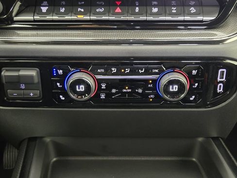 New 2026 Chevrolet Silverado 2500 ZR2 AWD/4WD image 20