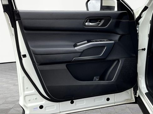 Certified 2024 Nissan Pathfinder SL AWD/4WD image 20