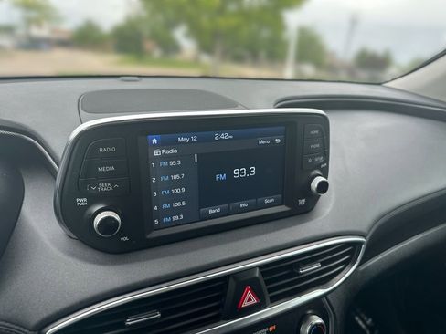 Used 2019 Hyundai Santa Fe SE FWD image 12