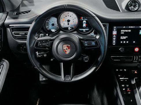 Used 2023 Porsche Macan image 27