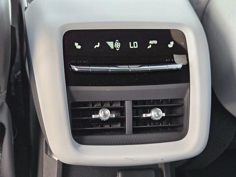 New 2025 Cadillac Lyriq Luxury image 19