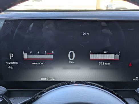 Certified 2025 Nissan Kicks SR FWD image 3