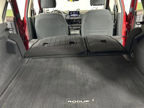 Used 2023 Nissan Rogue SV image 20