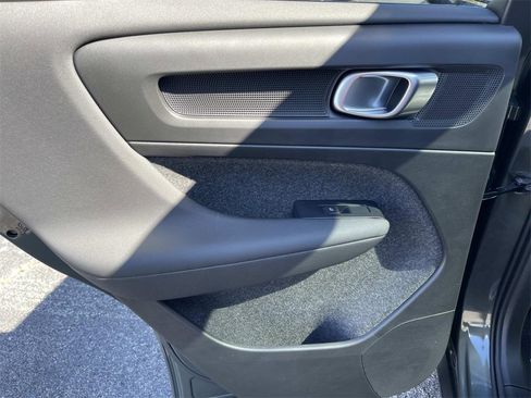 New 2026 Volvo XC40 B5 Core w/ Climate Package image 19