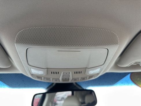 Used 2019 Ford Edge Titanium w/ Equipment Group 301A image 8