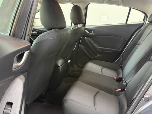Used 2015 MAZDA MAZDA3 i Sport FWD image 18