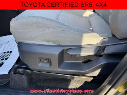 Certified 2024 Toyota Tacoma SR5 AWD/4WD image 17
