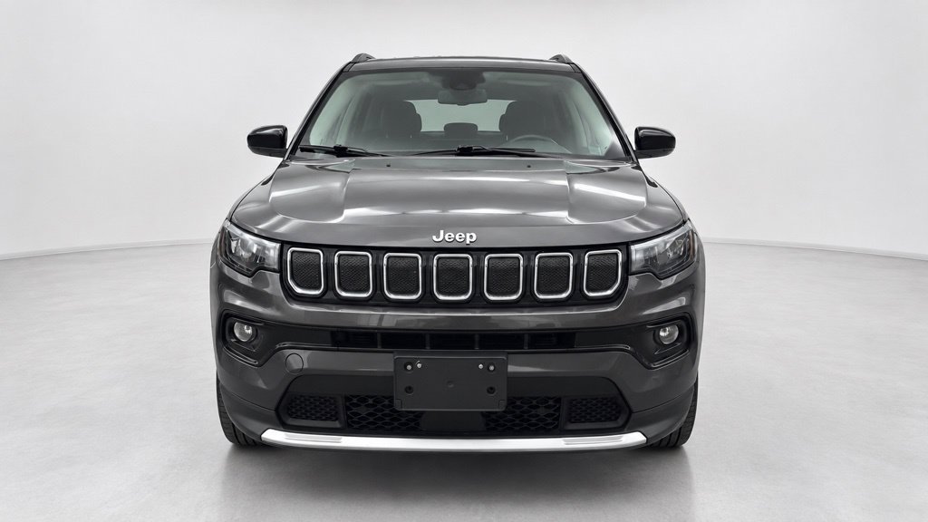 Used 2022 Jeep Compass Limited w/ Sun and Sound Group AWD/4WD image 3