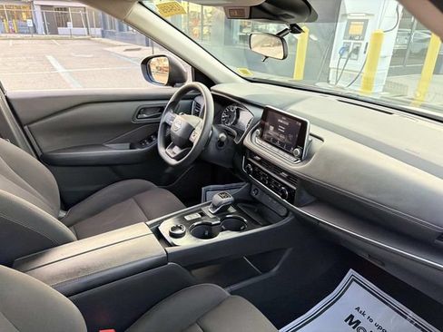 Certified 2025 Nissan Rogue S AWD/4WD image 8