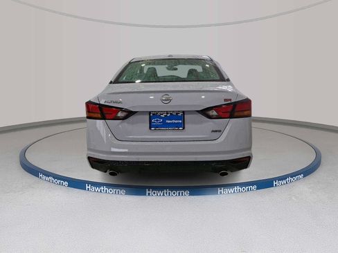 Used 2025 Nissan Altima 2.5 SR AWD/4WD image 5