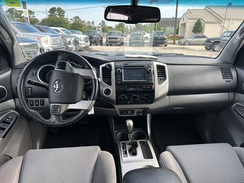 Used 2013 Toyota Tacoma 4x4 Double Cab w/ TRD Off-Road Pkg image 9