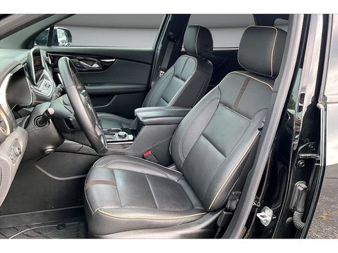 Used 2023 Chevrolet Blazer Premier w/ Enhanced Convenience Package AWD/4WD image 30
