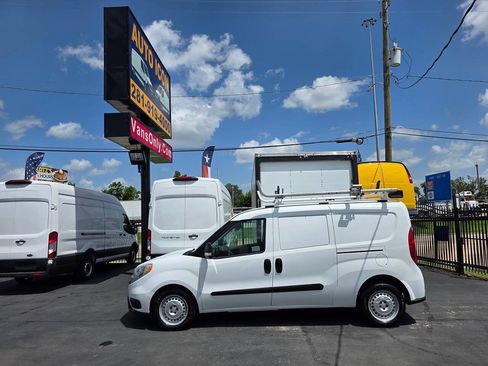Used 2022 RAM ProMaster City Tradesman FWD image 4
