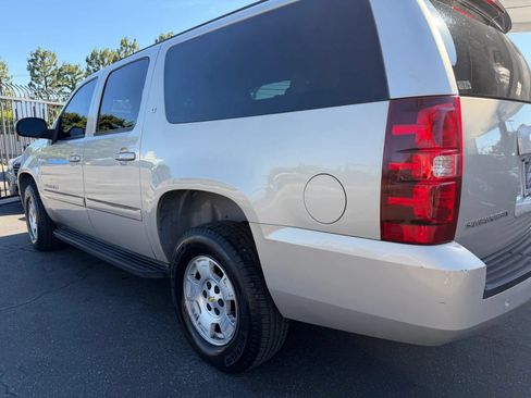 Used 2007 Chevrolet Suburban LT w/ LT Preferred Equipment Group AWD/4WD image 27