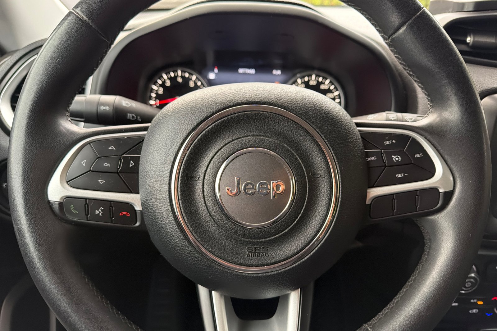Used 2021 Jeep Renegade Latitude FWD image 29