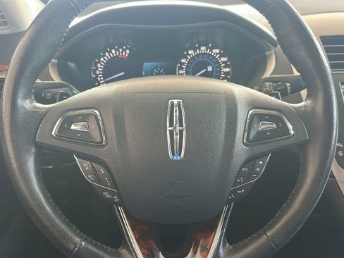 Used 2013 Lincoln MKZ FWD image 14