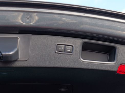 Used 2021 Porsche Macan S image 34