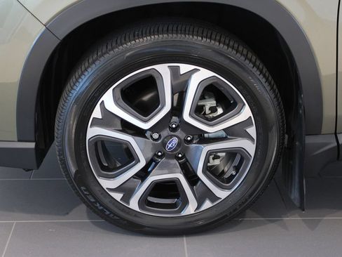 Used 2024 Subaru Ascent Touring AWD/4WD image 30