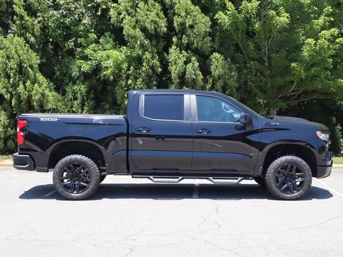Used 2025 Chevrolet Silverado 1500 LT Trail Boss w/ Convenience Package II AWD/4WD image 10