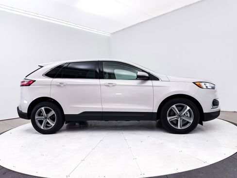 Used 2019 Ford Edge SEL w/ Equipment Group 201A AWD/4WD image 33