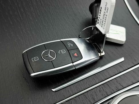 Used 2023 Mercedes-Benz C 300 4MATIC Coupe image 36