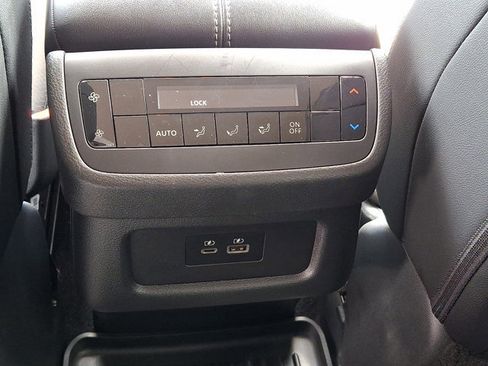 Used 2023 Nissan Pathfinder SL w/ Lighting Package (N92) AWD/4WD image 12