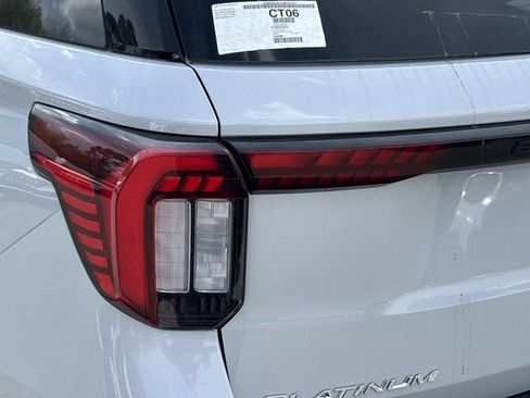 New 2026 Ford Explorer Platinum image 11