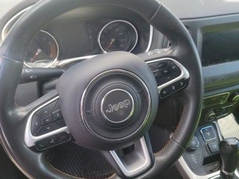 Used 2021 Jeep Compass Latitude w/ Sun and Sound Group image 15