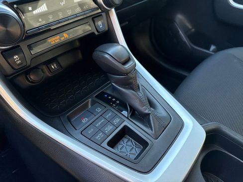 Used 2019 Toyota RAV4 LE w/ All Weather Liner Package image 24