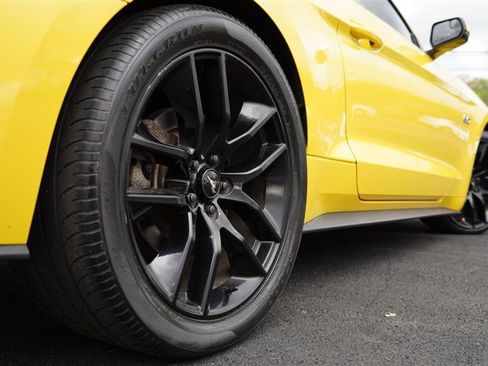 Used 2015 Ford Mustang GT Premium image 17