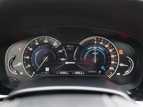 Used 2018 BMW 530e xDrive image 29