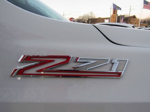 Used 2022 Chevrolet Tahoe Z71 w/ Luxury Package image 6