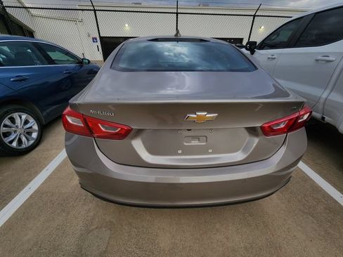 Used 2025 Chevrolet Malibu LT FWD image 5