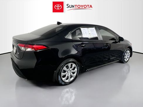 Used 2026 Toyota Corolla LE FWD image 4