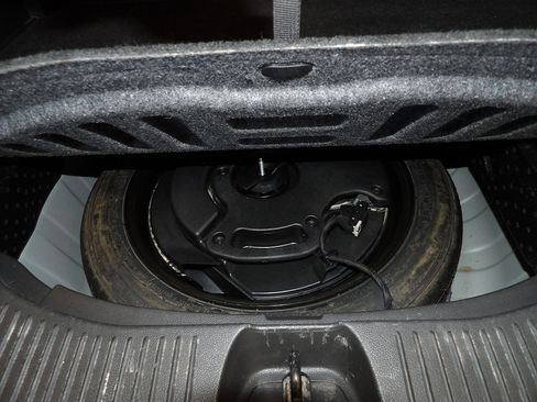 Used 2019 Buick Encore Preferred AWD/4WD image 19