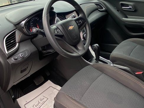 Used 2020 Chevrolet Trax LS w/ Tint and Cruise Package FWD image 19